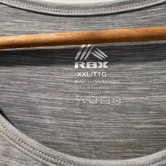 NWT Active Tank. 1103 - Picture 4 of 5